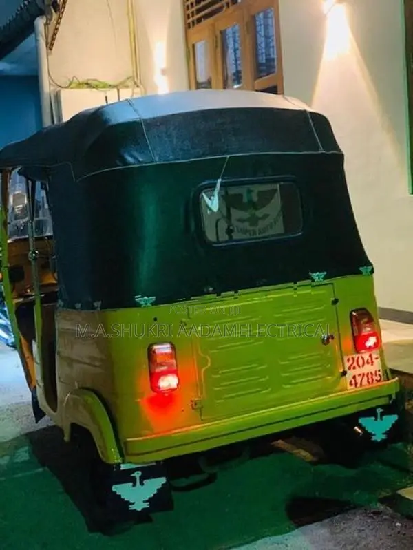 Bajaj RE 1999