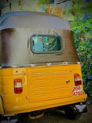 Bajaj RE 1999