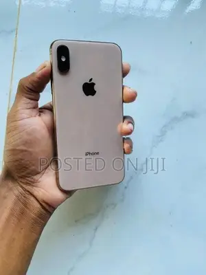 Apple iPhone XS (Used)