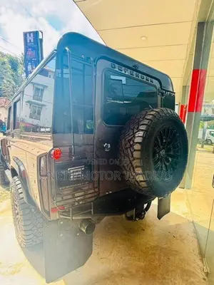 Land Rover Defender 1980