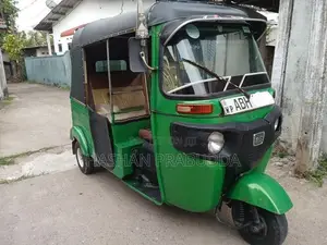 Bajaj RE 2015