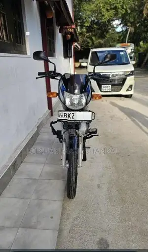 Bajaj CT100 2026