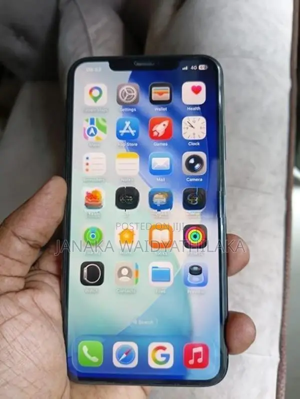 Apple iPhone 11 Pro Max (Used)