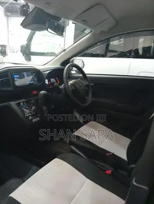 Daihatsu Mira L 2023