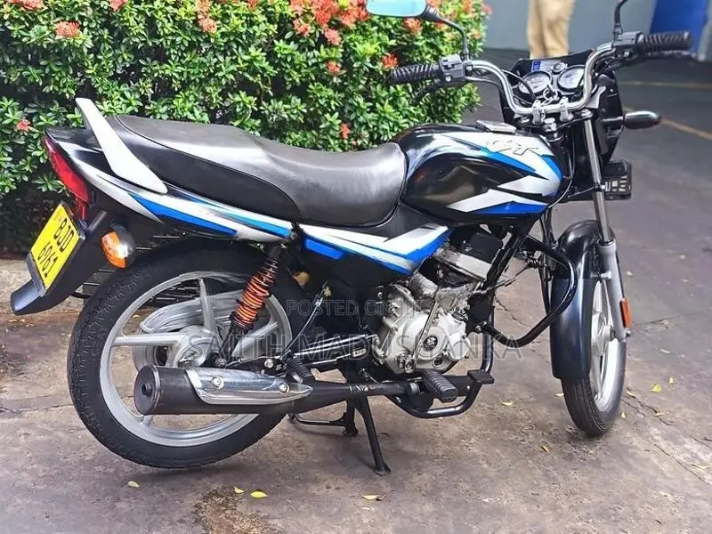 Bajaj CT100 E5 2023