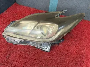 Prius 30 Shenon Headlight– Left –4752 – Japan