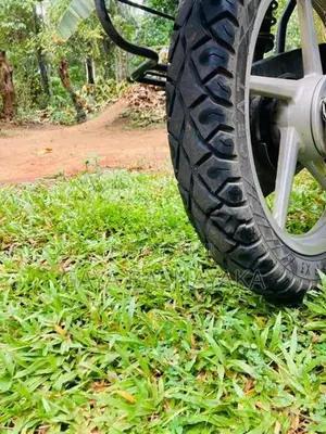 Bajaj Platina 2016