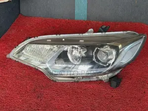 Honda Fit GP5 Headlight – Left W0349