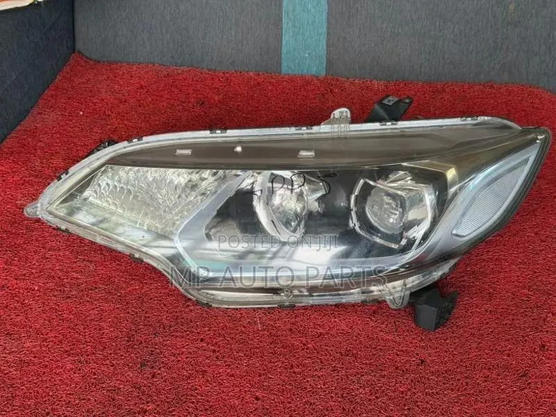 Honda Fit GP5 Headlight – Left W0349