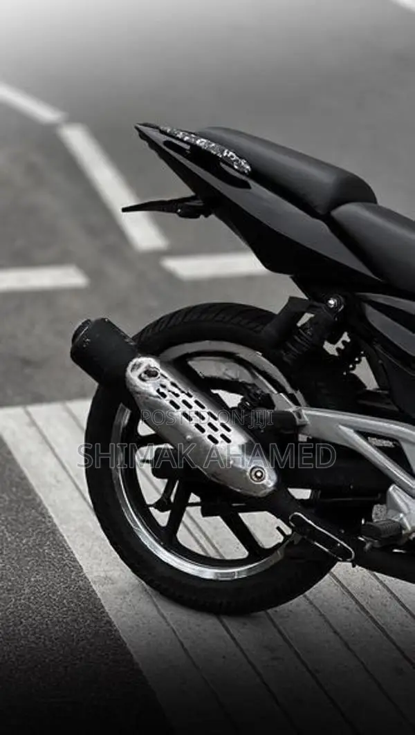 Bajaj Pulsar 180 2010