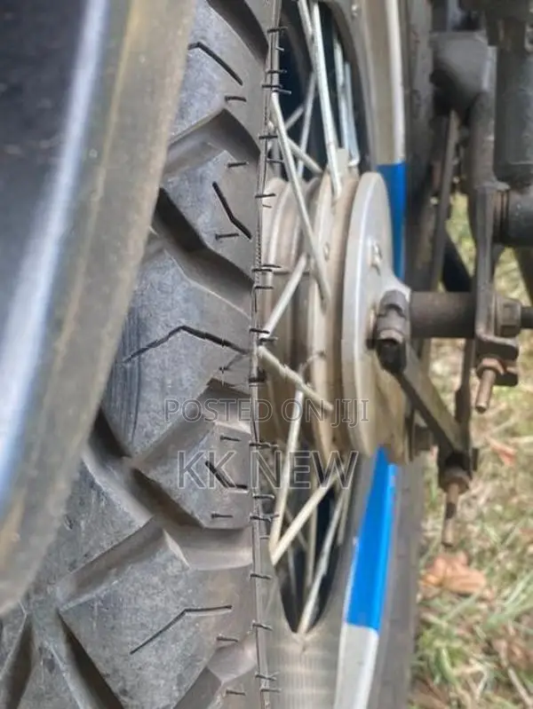 Bajaj CT100 2010