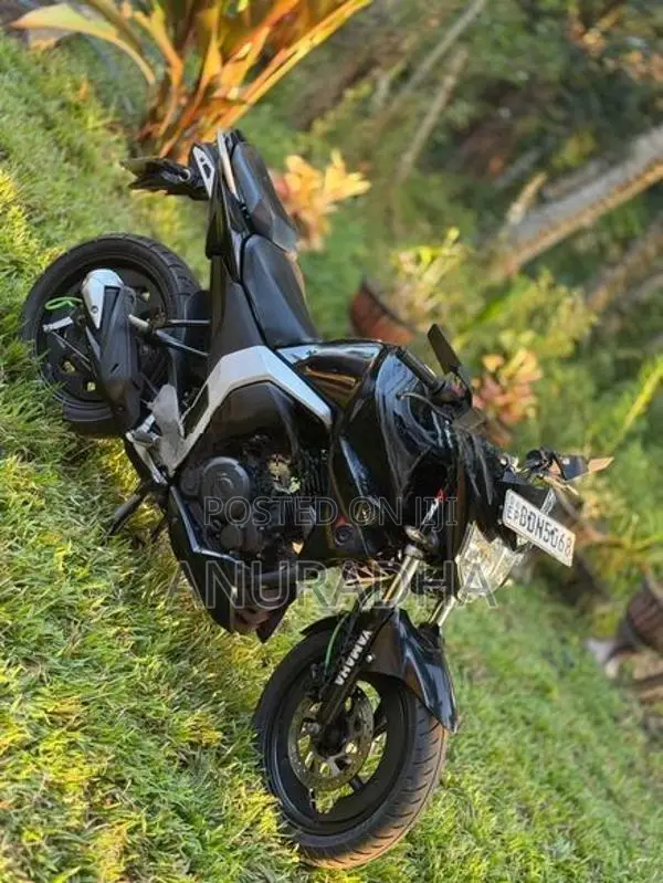 Yamaha Fazer v2 2016