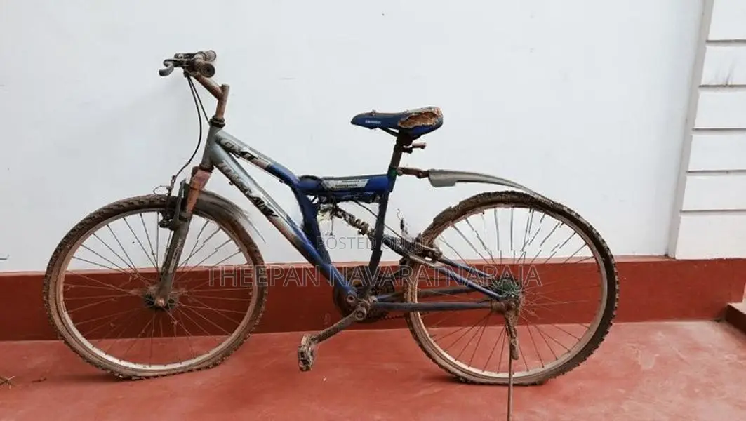 Tomahawk Gents Mountain Bicycle ( )