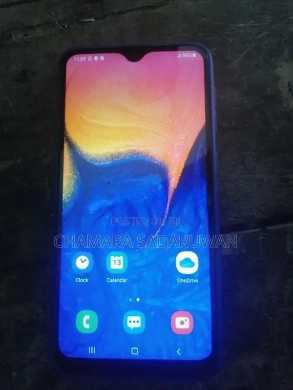 Samsung Galaxy A10 (Used)