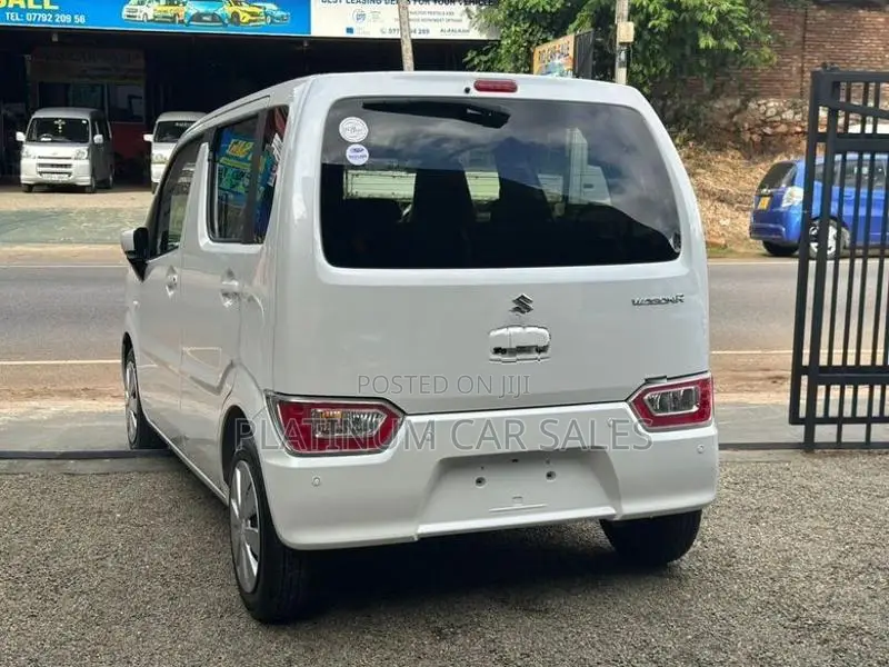Suzuki Wagon R FX 2024