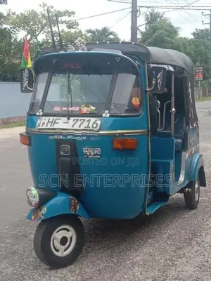 Bajaj RE 2003