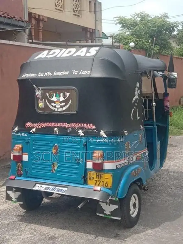 Bajaj RE 2003