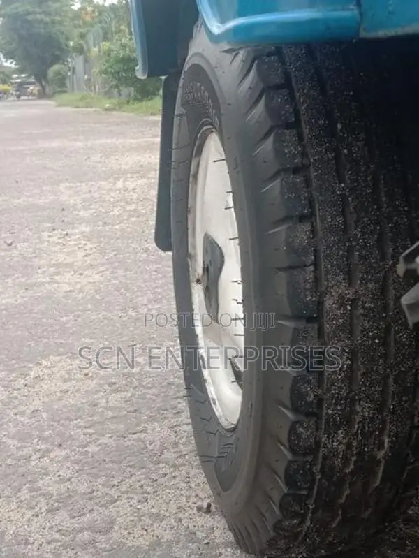 Bajaj RE 2003