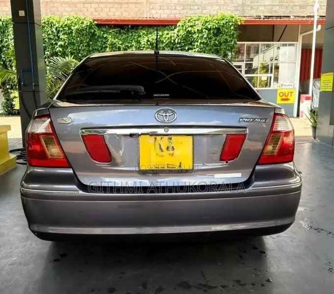 Toyota Premio 2002