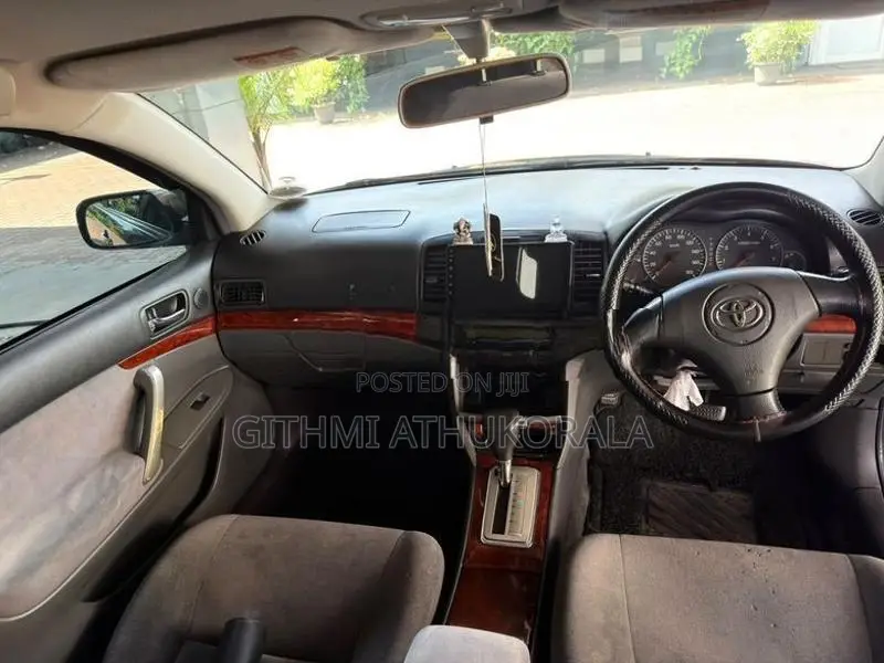 Toyota Premio 2002