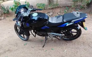 Bajaj Pulsar 180 2010