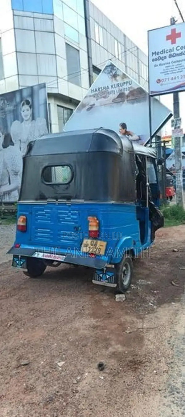 Bajaj RE 2006