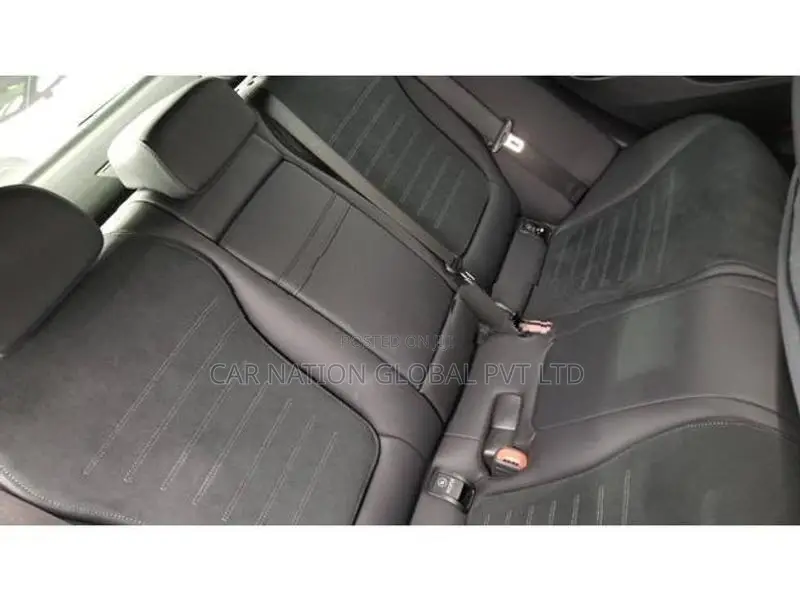 Mercedes Benz C200 Avantgarde AMG Line 2024