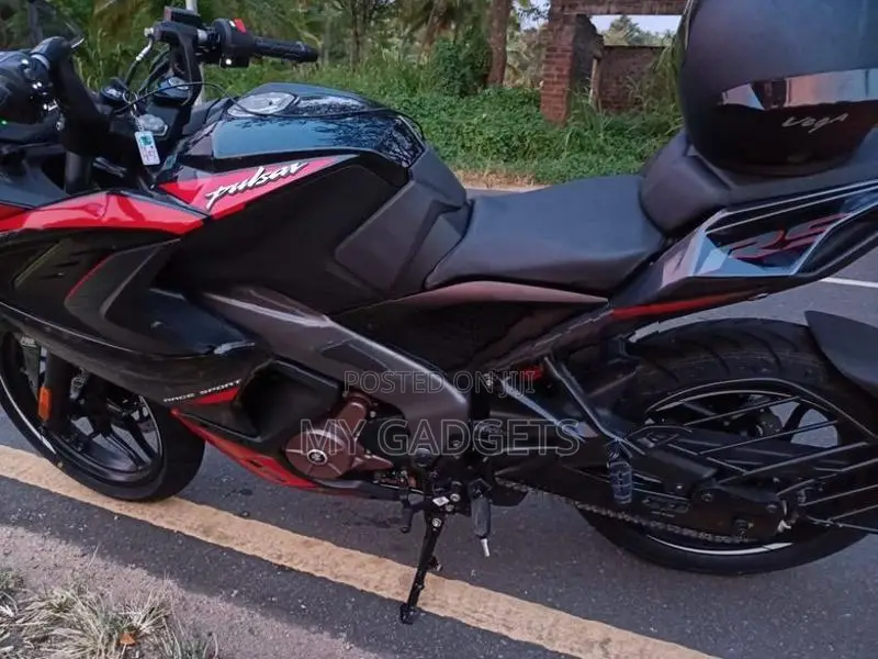 Bajaj Pulsar RS200 2026