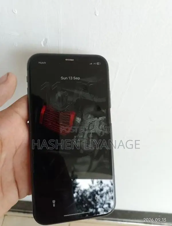 Apple iPhone 11 (Used)