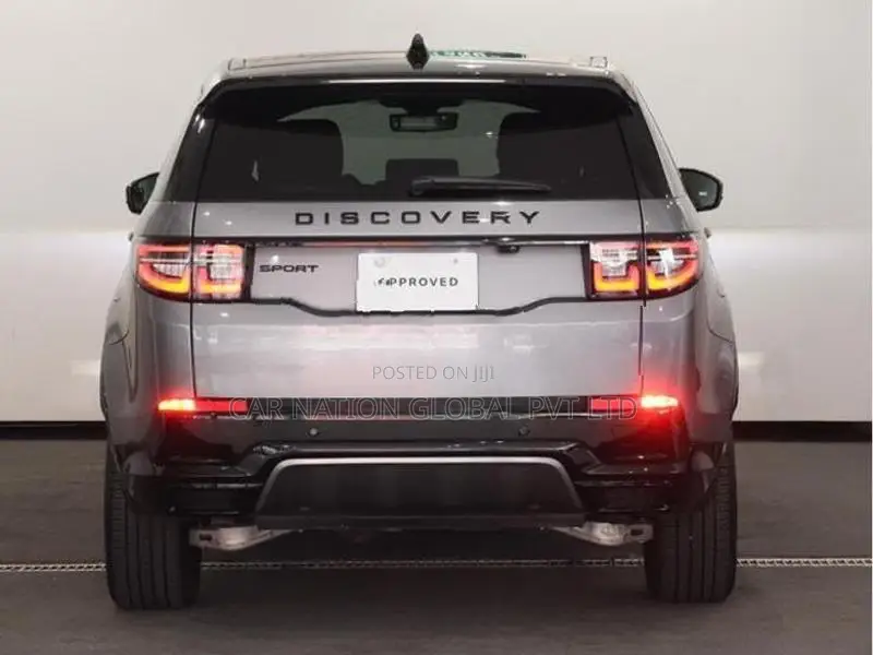 Land Rover Discovery Sport Dynamic HSE P300e 2025