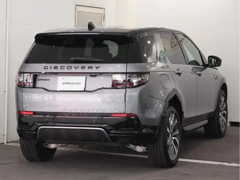 Land Rover Discovery Sport Dynamic HSE P300e 2025