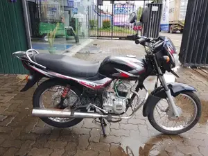 Bajaj CT100 2018