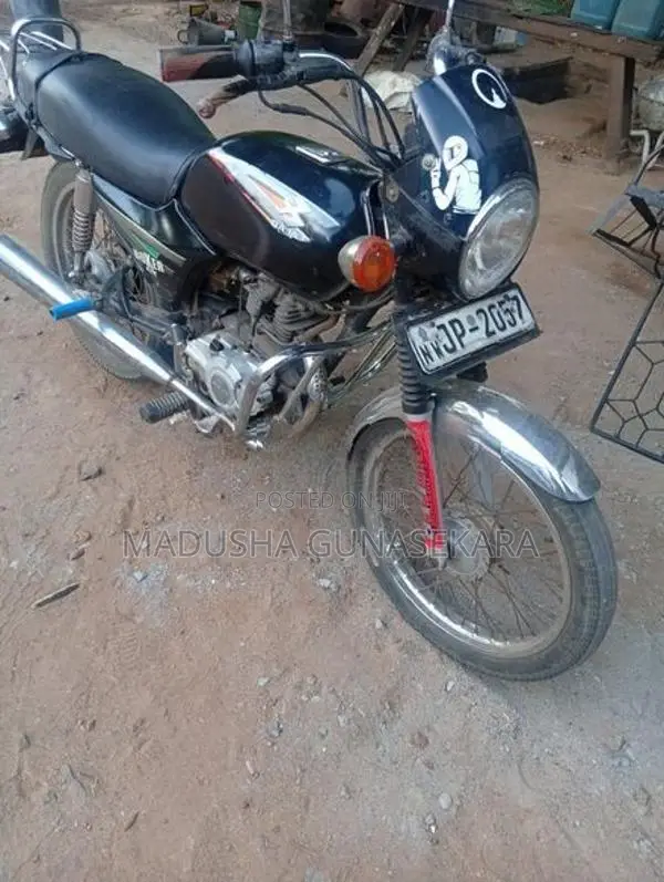 Bajaj Boxer C Delux 2004