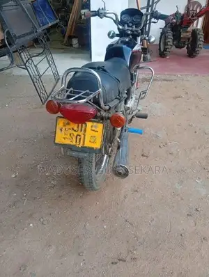 Bajaj Boxer C Delux 2004