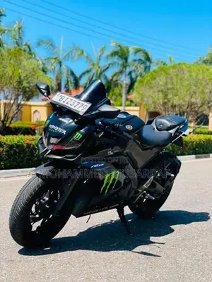 Yamaha R15 V3 Monster Edition 2019
