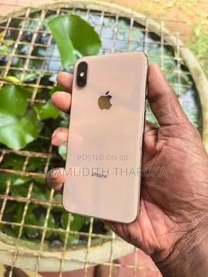 Apple iPhone XS (Used)