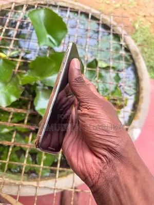 Apple iPhone XS (Used)