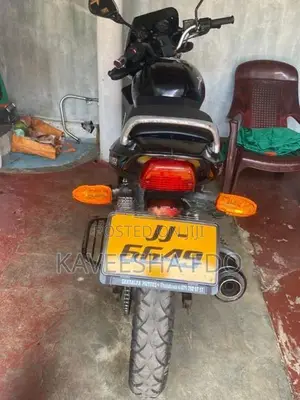 Bajaj Pulsar 150 2005
