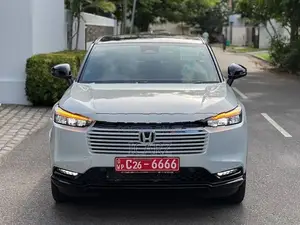 Honda Vezel Z Play Moonroof 10sp 2026