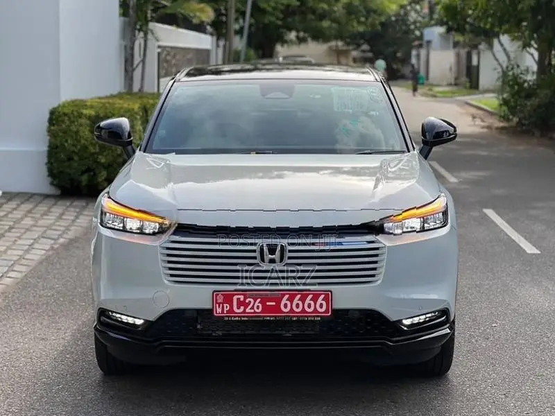 Honda Vezel Z Play Moonroof 10sp 2026