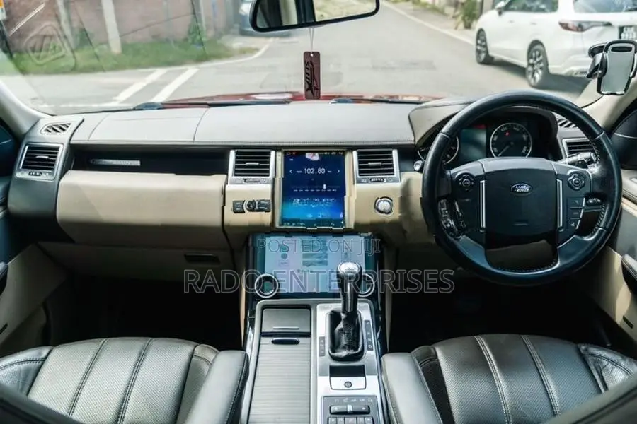 Land Rover Range Sport SUPERCHARGED HSE 2011