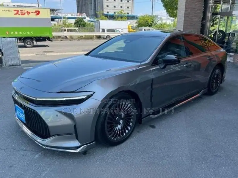 Toyota Crown Z Modellista Kit 2026