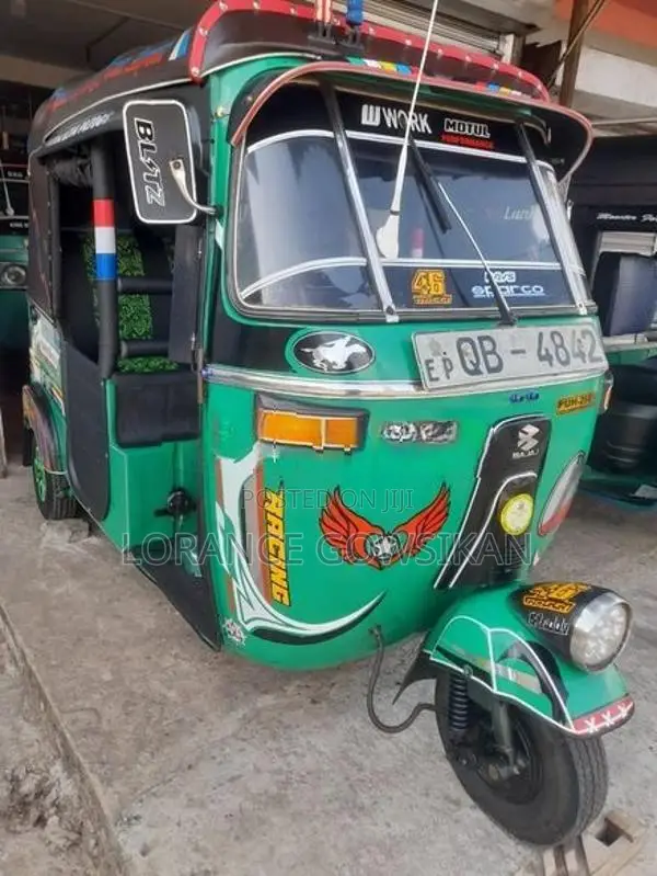 Bajaj RE 2 Stock 2005