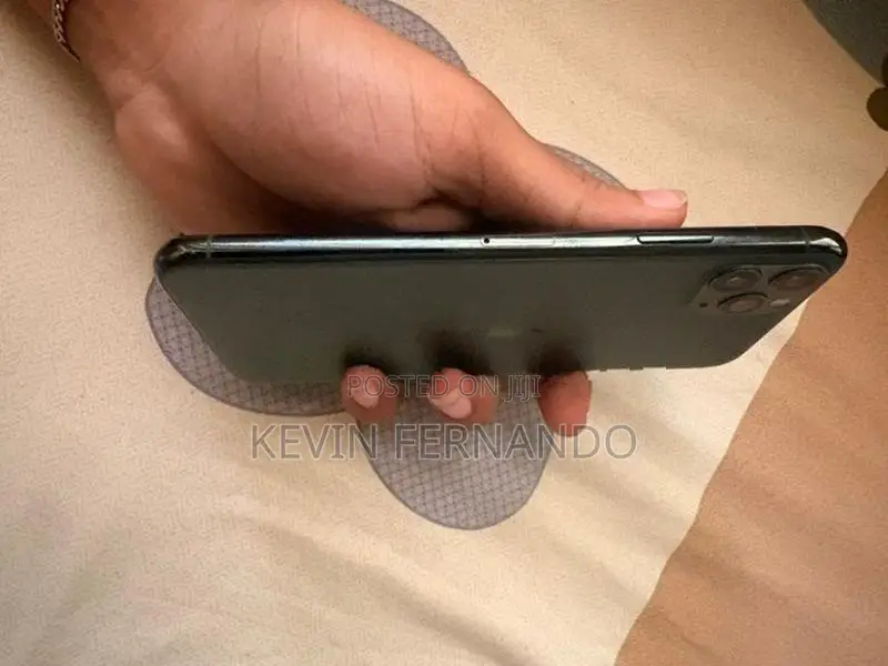Apple iPhone 11 Pro Max (Used)