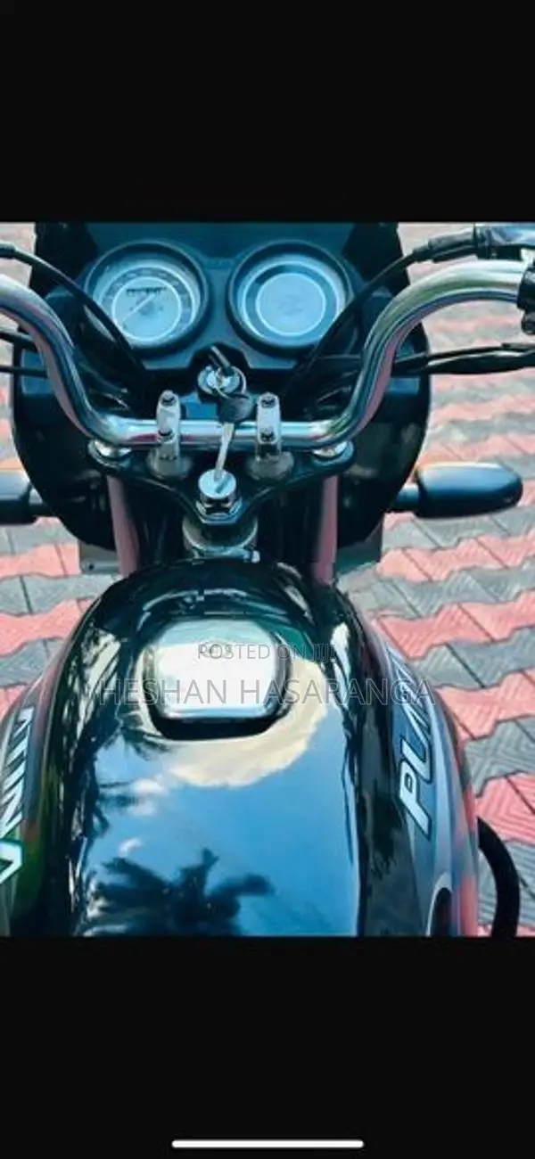 Bajaj Platina 100 2015