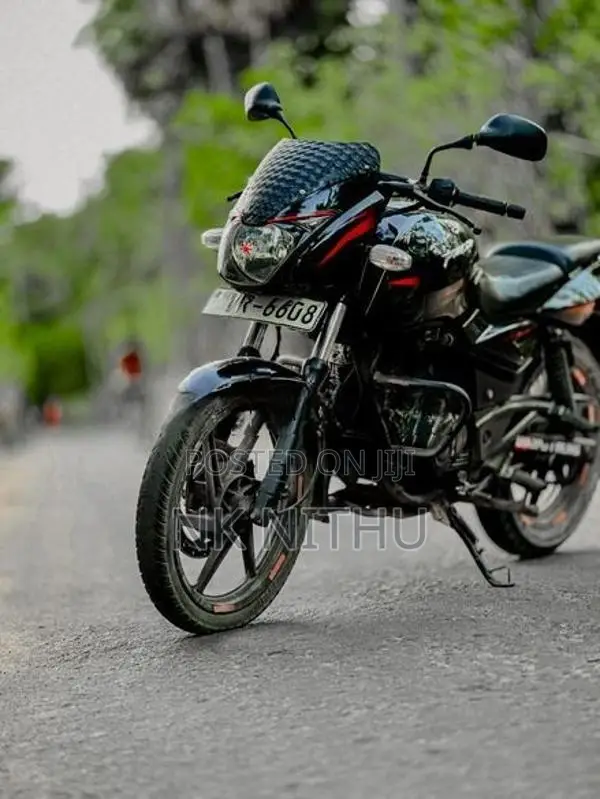 Bajaj Pulsar 180 2011
