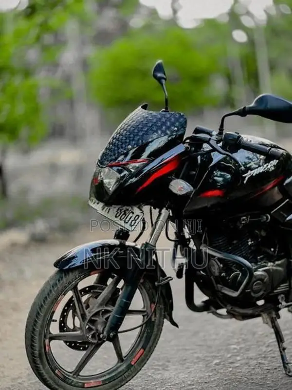 Bajaj Pulsar 180 2011