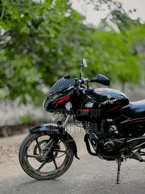 Bajaj Pulsar 180 2011