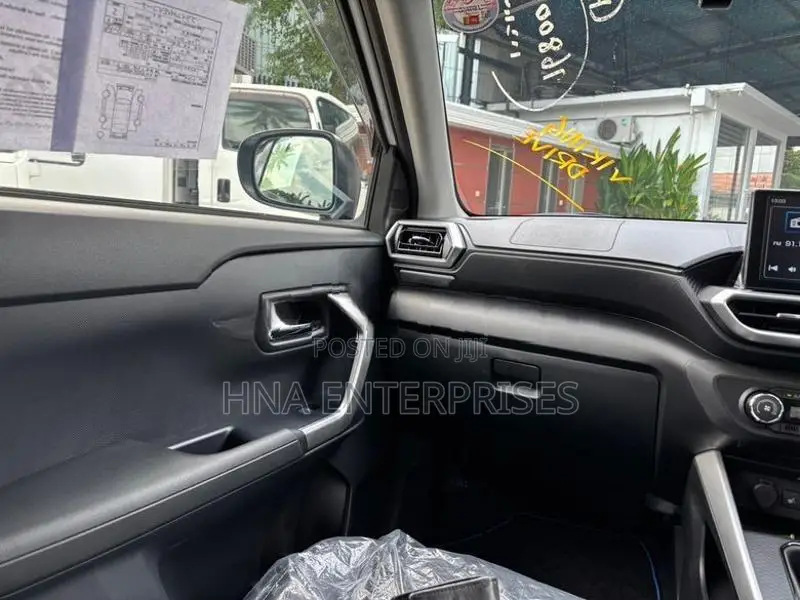 Daihatsu Rocky G Premium 2026