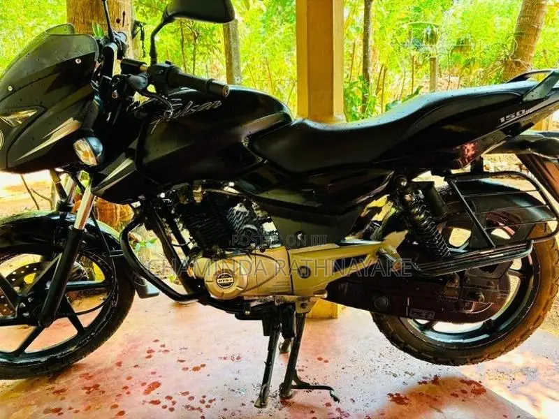 Bajaj Pulsar 150 2015